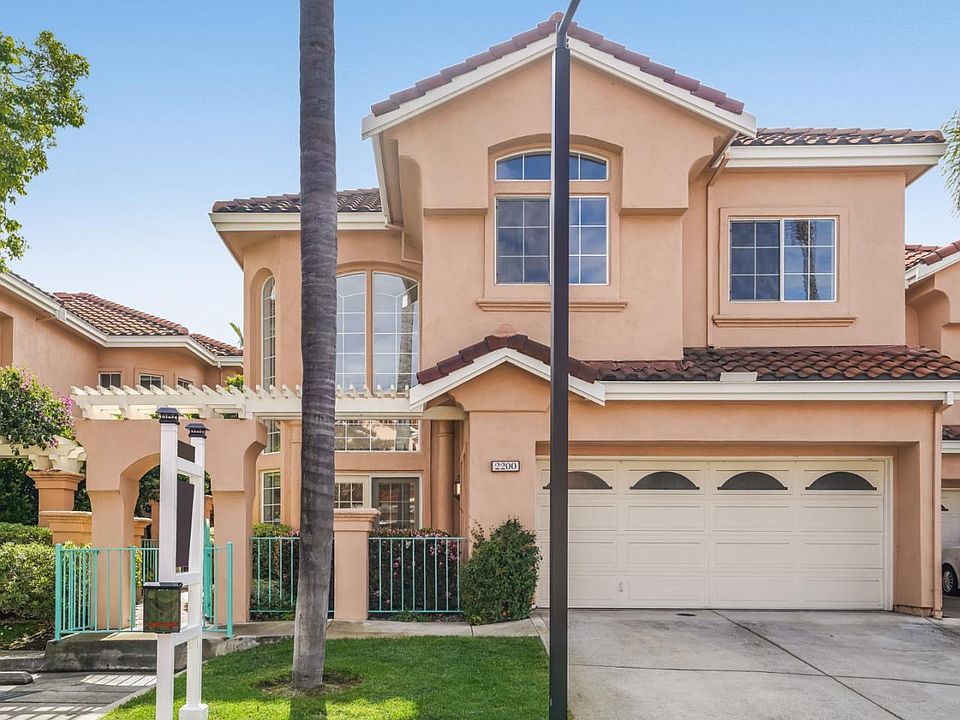1st image of 2200 Vizcaya Cir