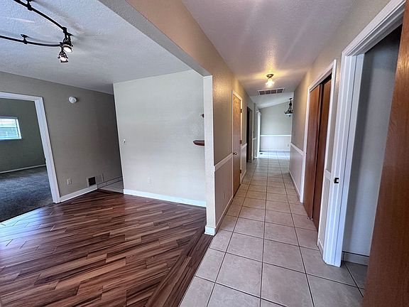 4th image of 576 Citadel Way