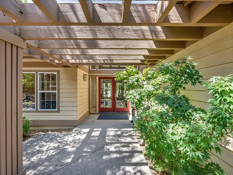 14220 W Windriver Ln — Photo 45