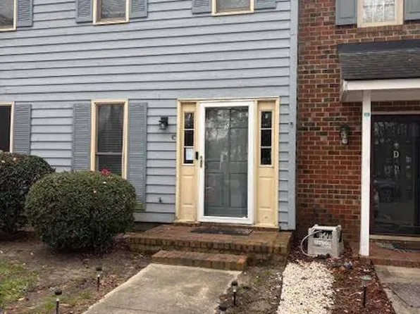 2905 Sussex St, Greenville, NC 27834