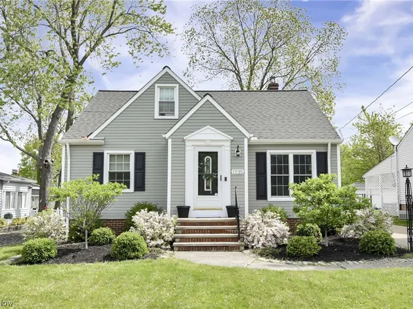 1735 Maple St, Wickliffe, OH 44092