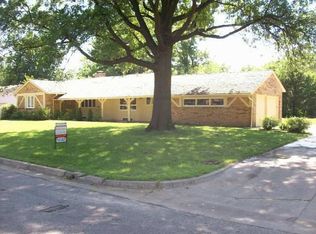 523 N Mission Rd, Wichita, KS 67206