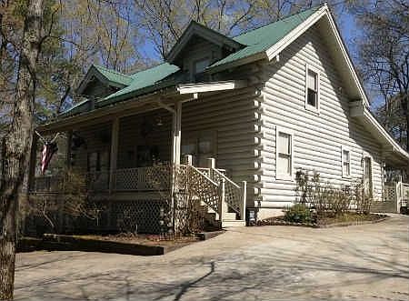 2nd image of 1921 Newport Dr