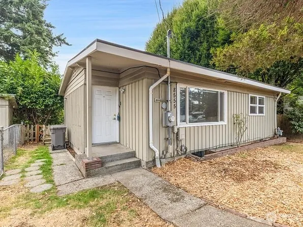 8555 S 120th Street, Seattle, WA 98178