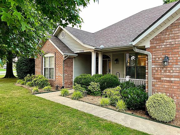 4th image of 2922 N Quail Creek Dr