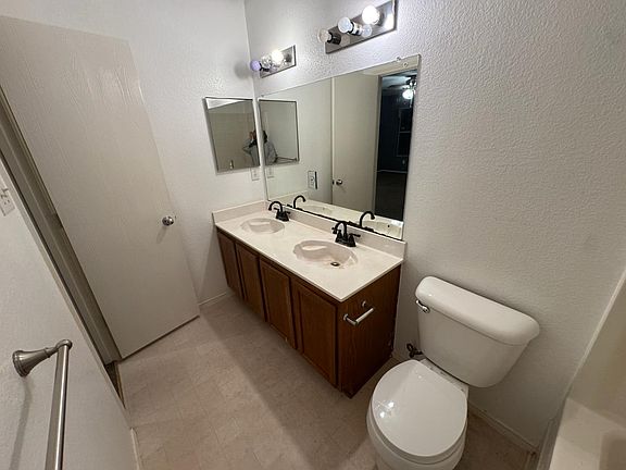 3rd image of 1007 Ann Dr