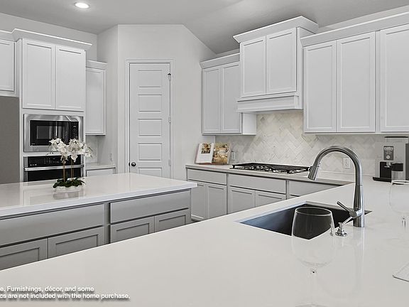 2nd image of 28470 Cohaset Way
