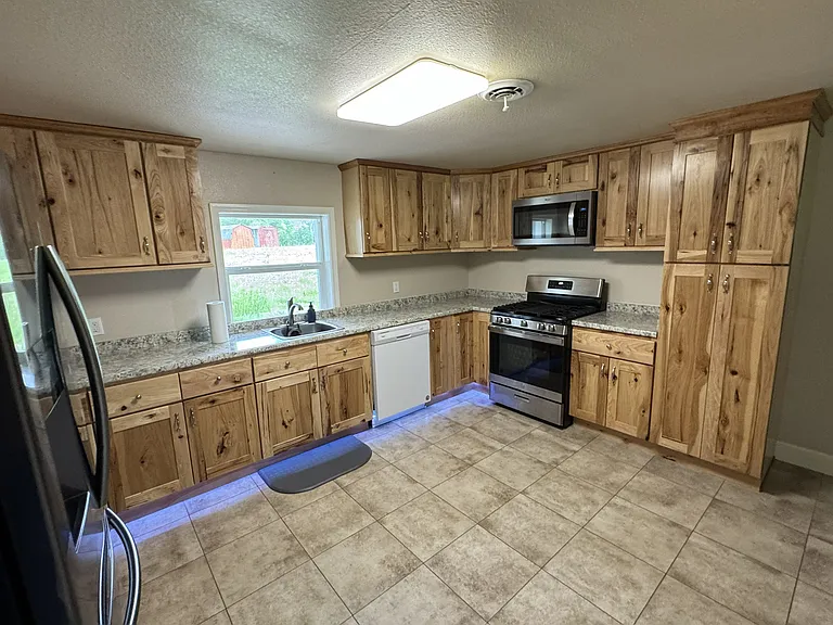 544 Cypress Trl — Photo 13