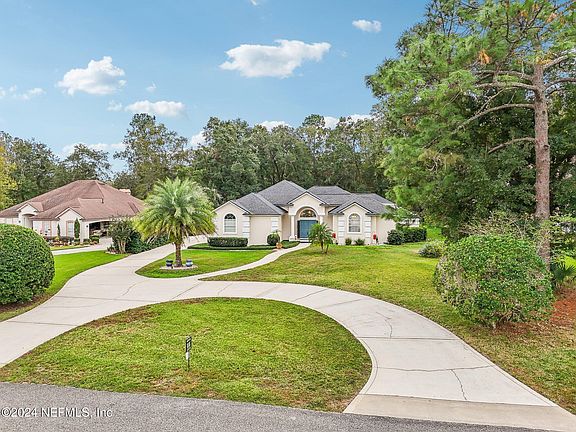 2nd image of 1723 COLONIAL Drive