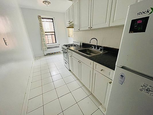 4th image of 143-48 41st Ave #5F