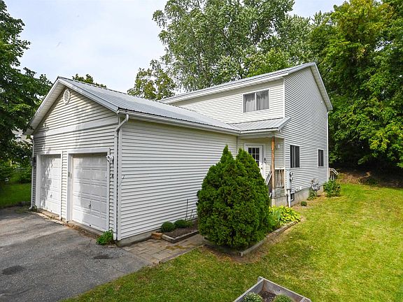 4th image of 41 Forest Street