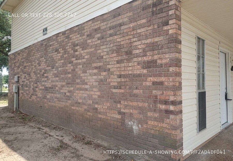 1st image of 1228 43rd Ave #1