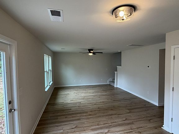 4th image of 311 Johnson St