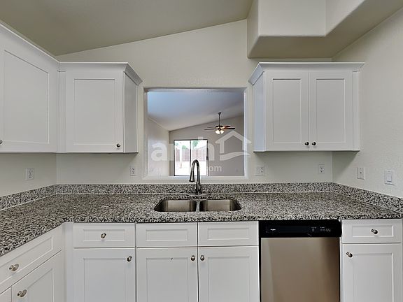 4th image of 11251 E Camino St