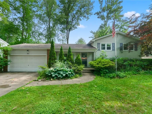 4295 Maureen Dr, Youngstown, OH 44511