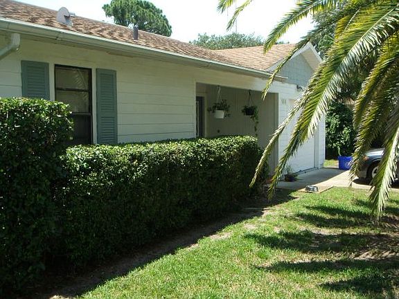 2nd image of 160 10th Ave