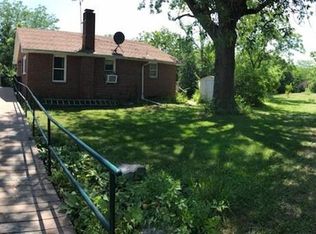 18801 N Tucker School Rd, Sturgeon, MO 65284