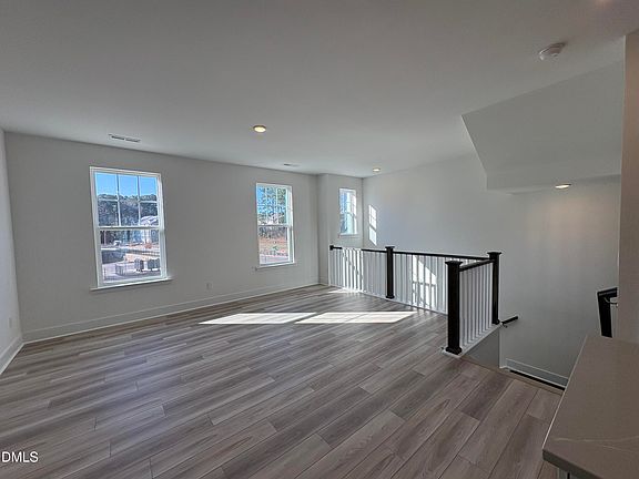 5th image of 10905 Bayflower Way