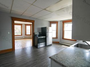 52 Vernon St #2L, Gardner, MA 01440