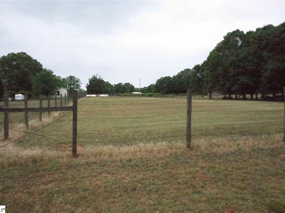 1st image of 131 Childers Cir