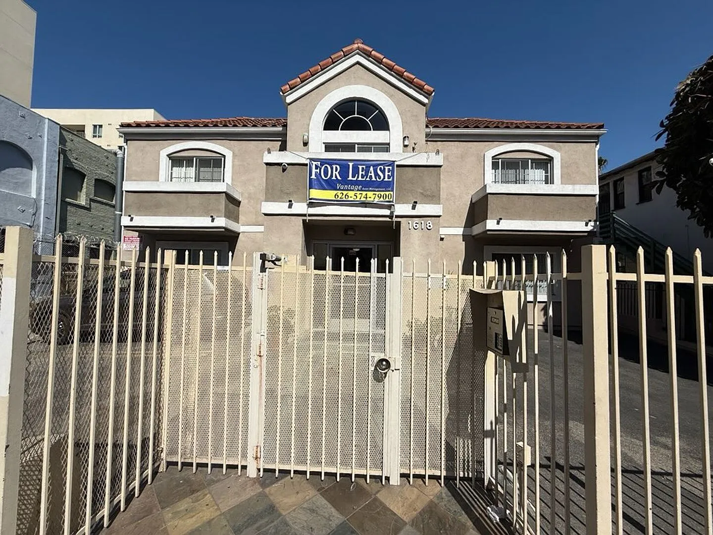 Schrader Apartments, LLC — Photo 2