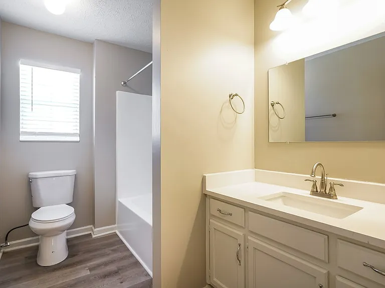 3106 Creekview Ln — Photo 16