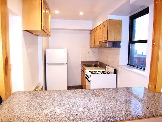 Rented by City Apt Group LLC | media 25