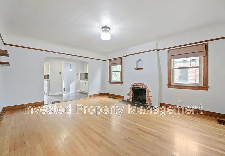 1640 S Marion St — Photo 6