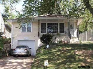 3715 N 54th St, Omaha, NE 68104