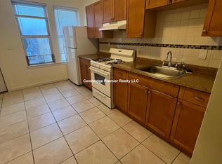 244 Elm St APT 3, Cambridge, MA 02139