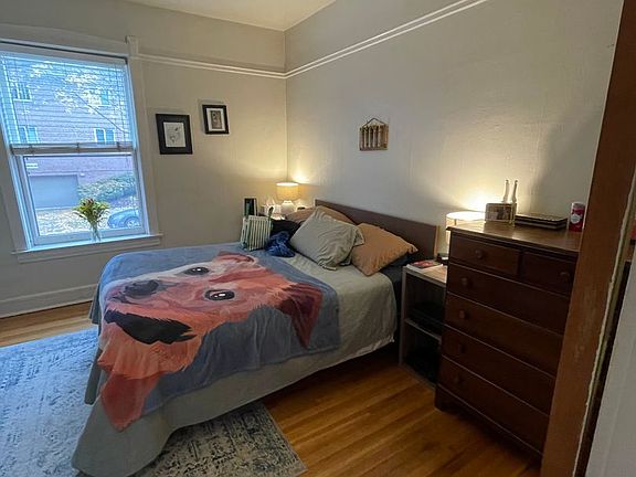 5th image of 2301-2303 E Belleview Pl #1