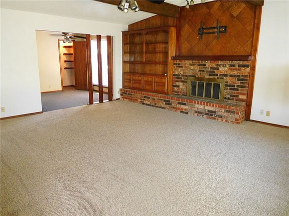 3rd image of 10317 Glascow Dr