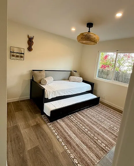 3942 Manzanita Dr — Photo 5