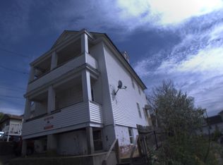 9 Christopher St, Providence, RI 02904