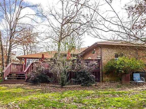 4th image of 2625 Oak Ln