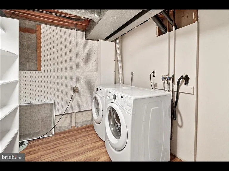 502 Ellrose Ct — Photo 16