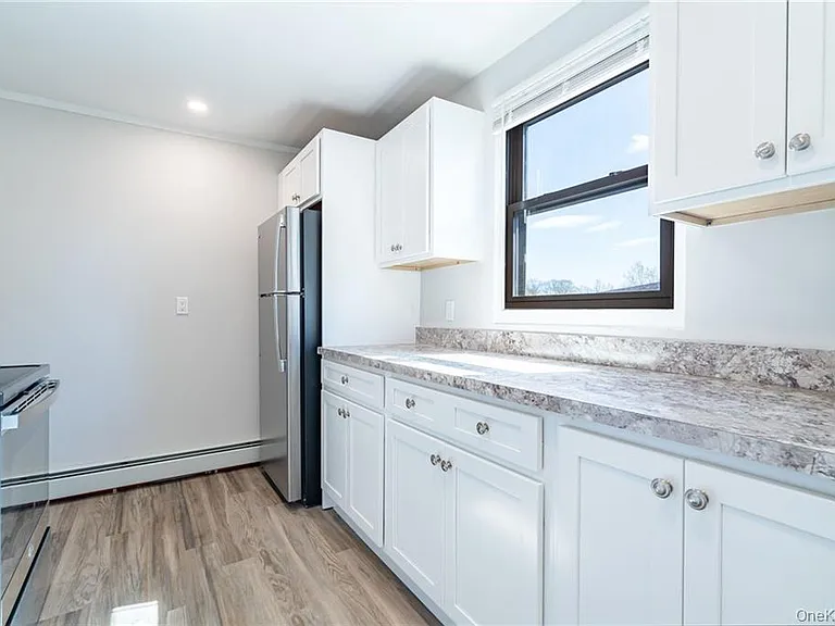 120 Grand St #3 — Photo 4