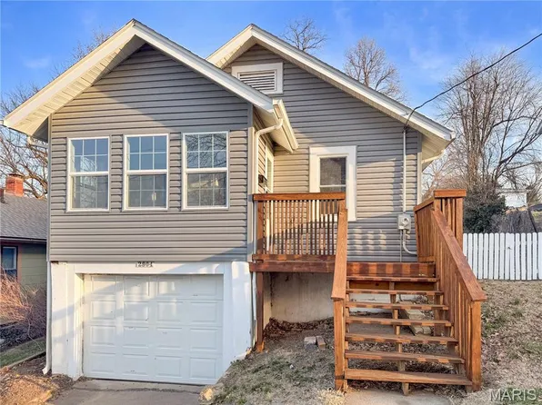 2904 Garfield St, Hannibal, MO 63401