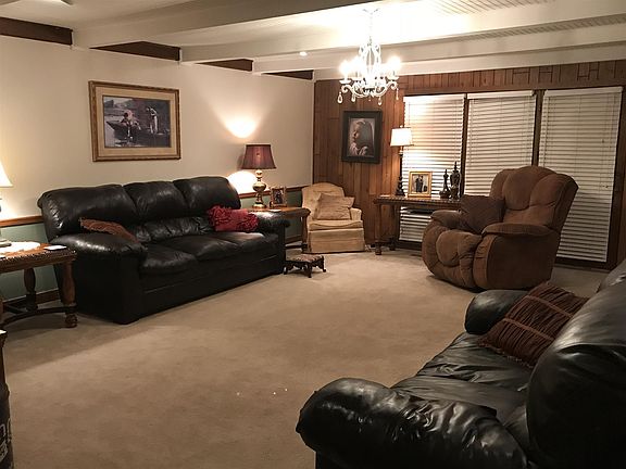 3rd image of 343 Cooper Dr