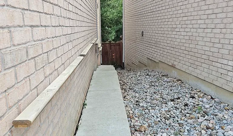44 Skywood Dr — Photo 2