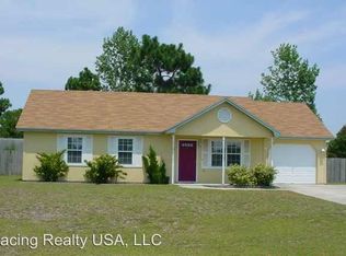 403 Hooks Ln, Hubert, NC 28539