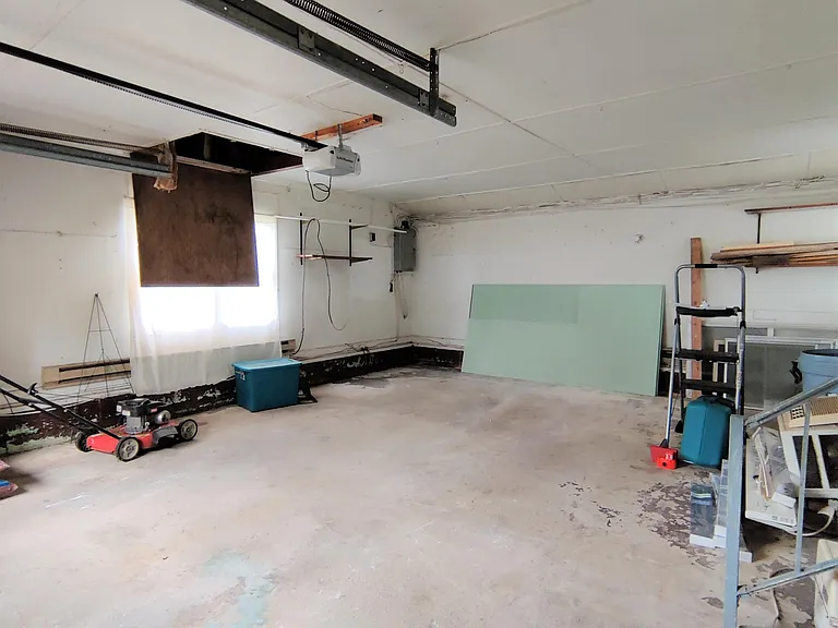 211 Wyoming Ave — Photo 15