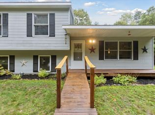 11905 Spencer Rd, Sumner, MI 48889