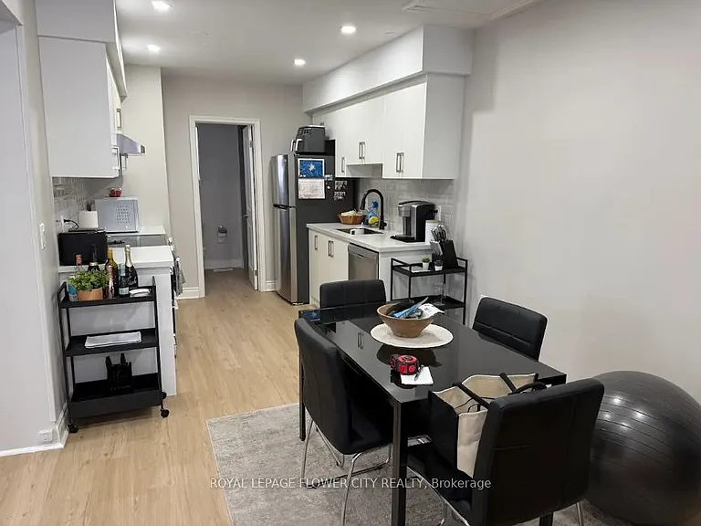 80 Willow St #1 — Photo 9