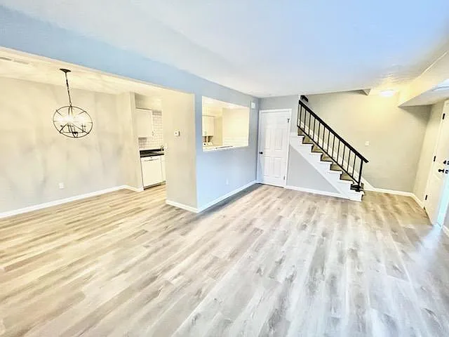 121 Ivy Hill Ln #121A — Photo 3