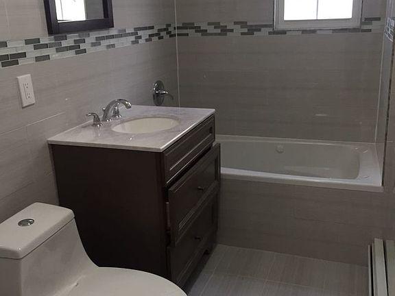3rd image of 9317 210th St
