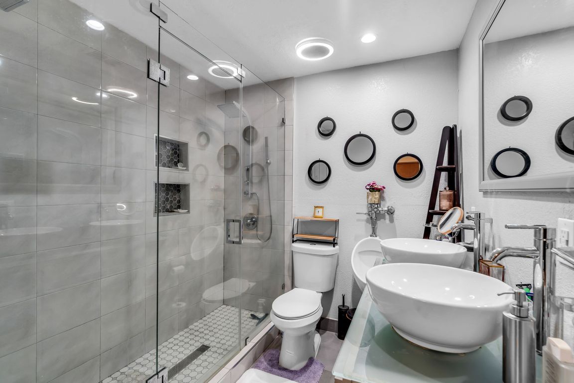 19-web-or-mls-302nw100th-20