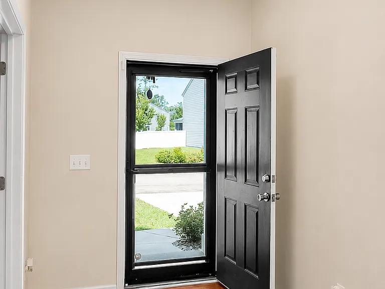 11 Tugaloo Dr — Photo 3