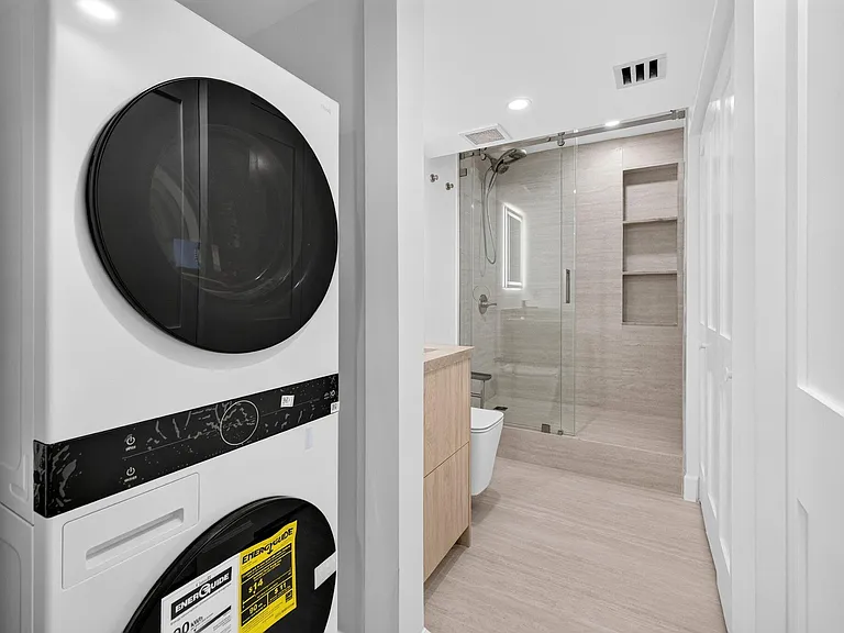 209 N Fort Lauderdale Beach Blvd #8A — Photo 34