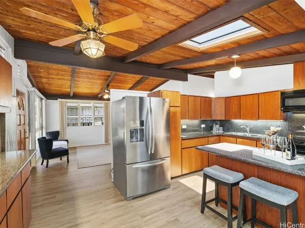 99-254 Ohenana Loop, Aiea, HI 96701